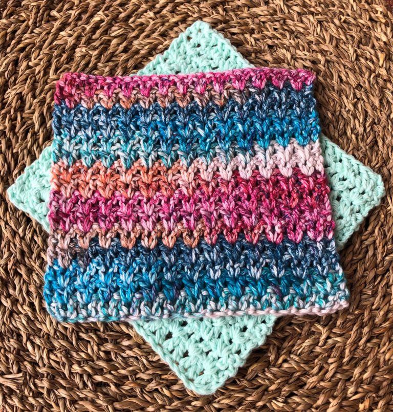 Double V Stitch Washcloth : Free Crochet Pattern